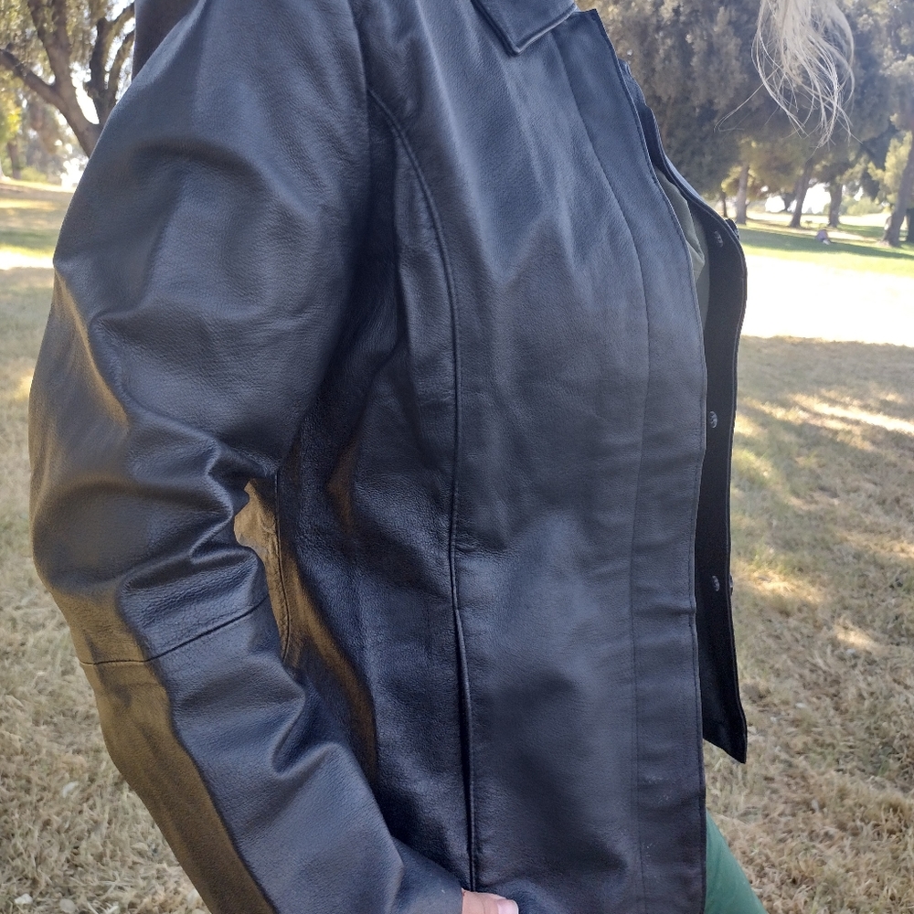 Shaver Lake Women's Leather Jacket NWOT Size Medium (Genuine Leather)
